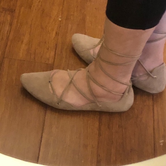 Nine West lace flats - Picture 3 of 10